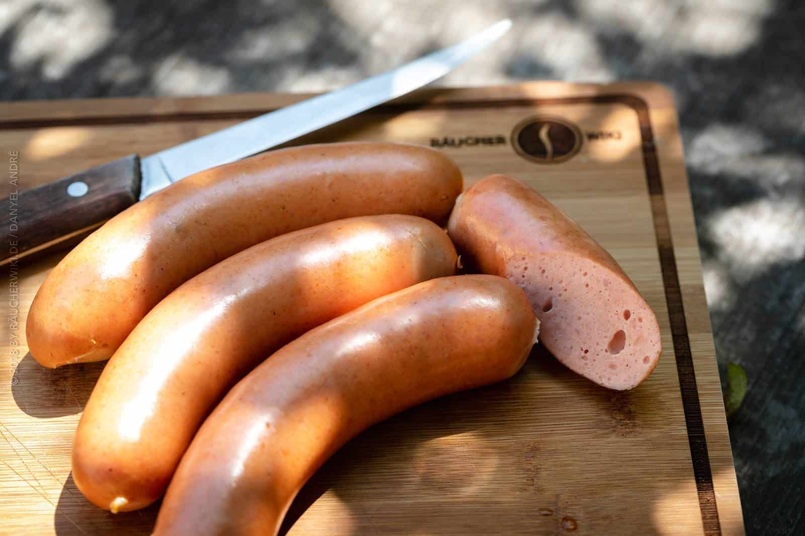 Rezept für selbstgemachte Bockwurst aus dem Heißrauch