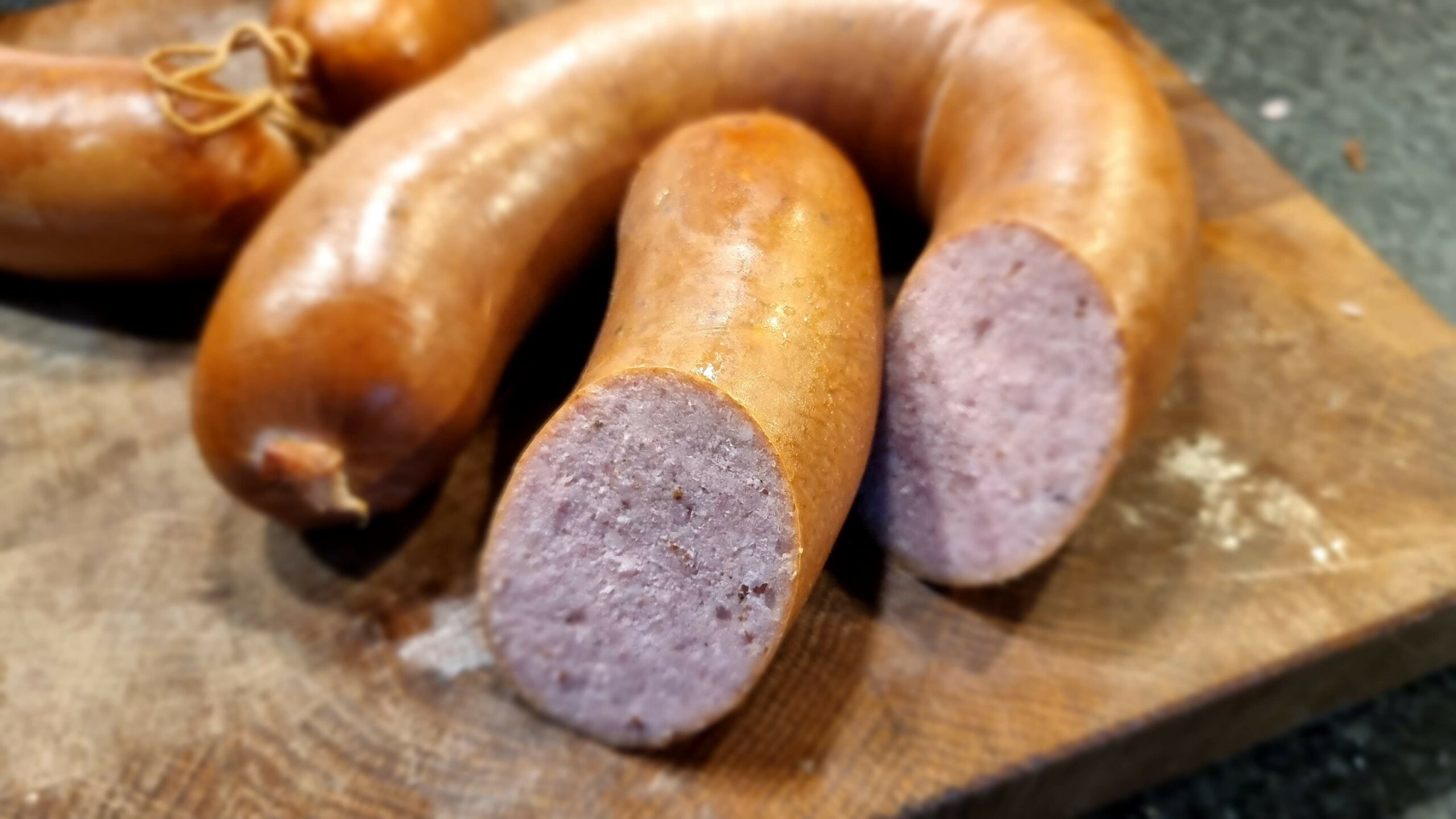 Hamburger Gekochte Mettwurst mit Fettrand | Kochwurst