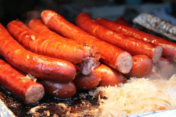 Krakauer Würstchen mit Sauerkraut